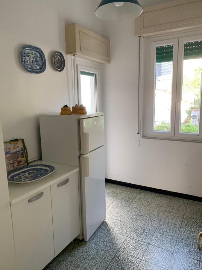 Casa Bianca 6 - Confortevole In Centro A Монелья Экстерьер фото
